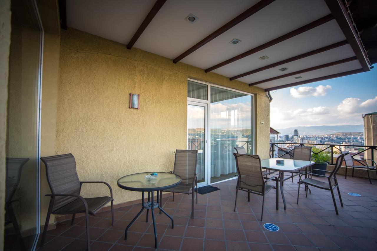 Terrace House Tbilisi Hotel ภายนอก รูปภาพ
